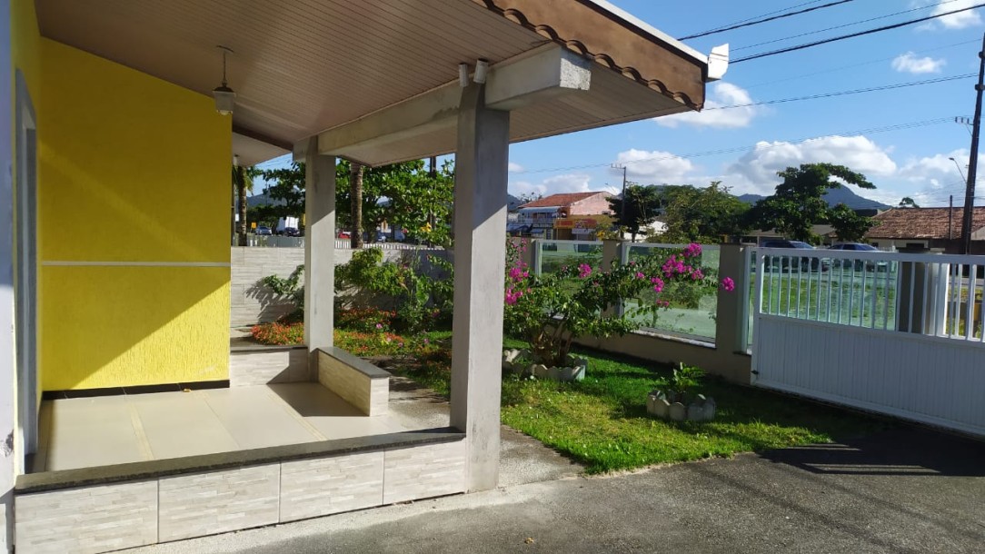 vende casa em Matinhos-1