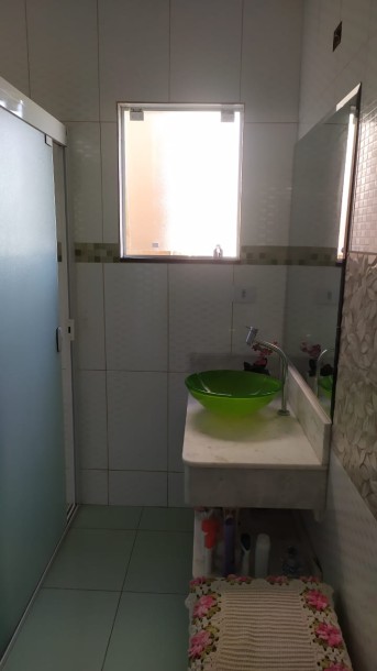 vende casa em Matinhos-7