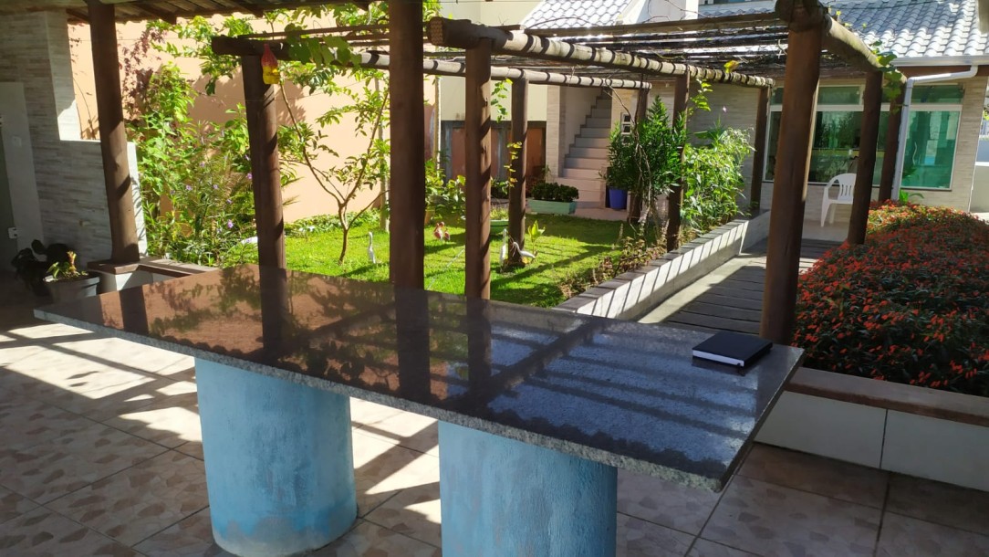 vende casa em Matinhos-17